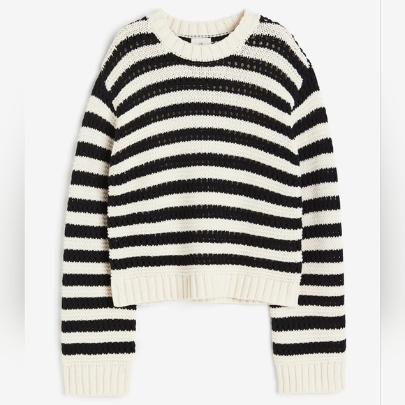 H&M Sweater - Picture 2 of 6